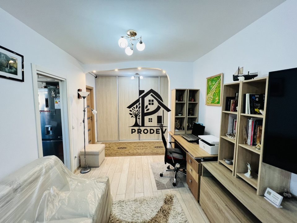 Apartament 2 camere decomandat 60 mp plus garaj zona The Office