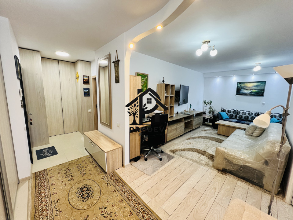 Apartament 2 camere decomandat 60 mp plus garaj zona The Office