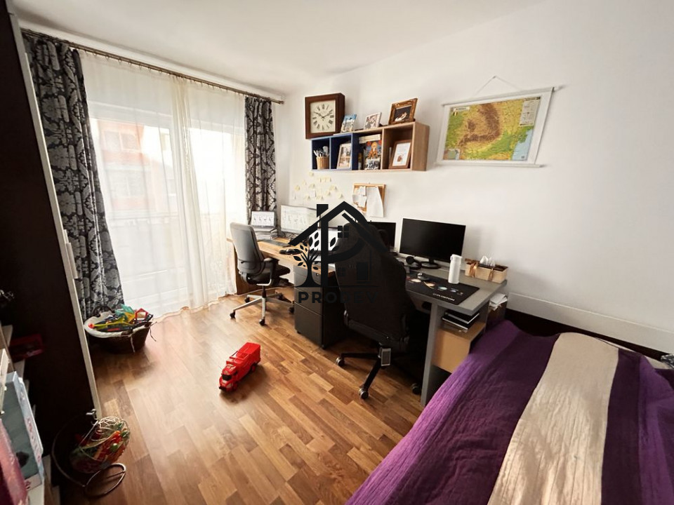 Apartament 3 camere, 62 mp cu 2 parcari plus boxa in zona Vivo