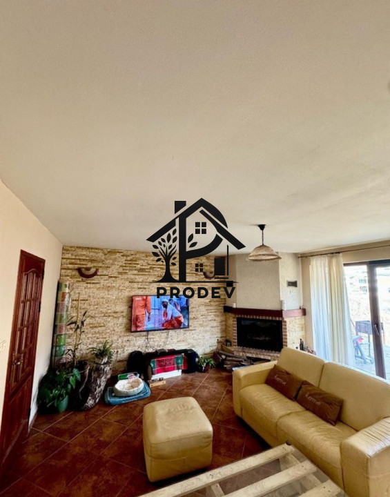 Casa 7 camere 200 mp utili si 644 teren pe strada Tautiului