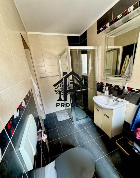 Casa 7 camere 200 mp utili si 644 teren pe strada Tautiului
