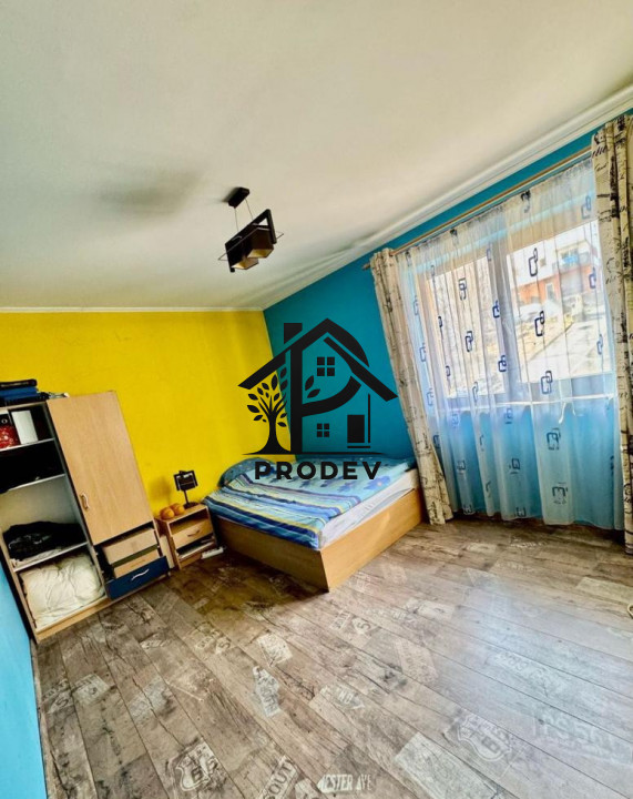 Casa 7 camere 200 mp utili si 644 teren pe strada Tautiului