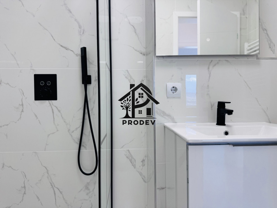 Apartament nou finisat, 3 camere, panorama, zona Teilor!